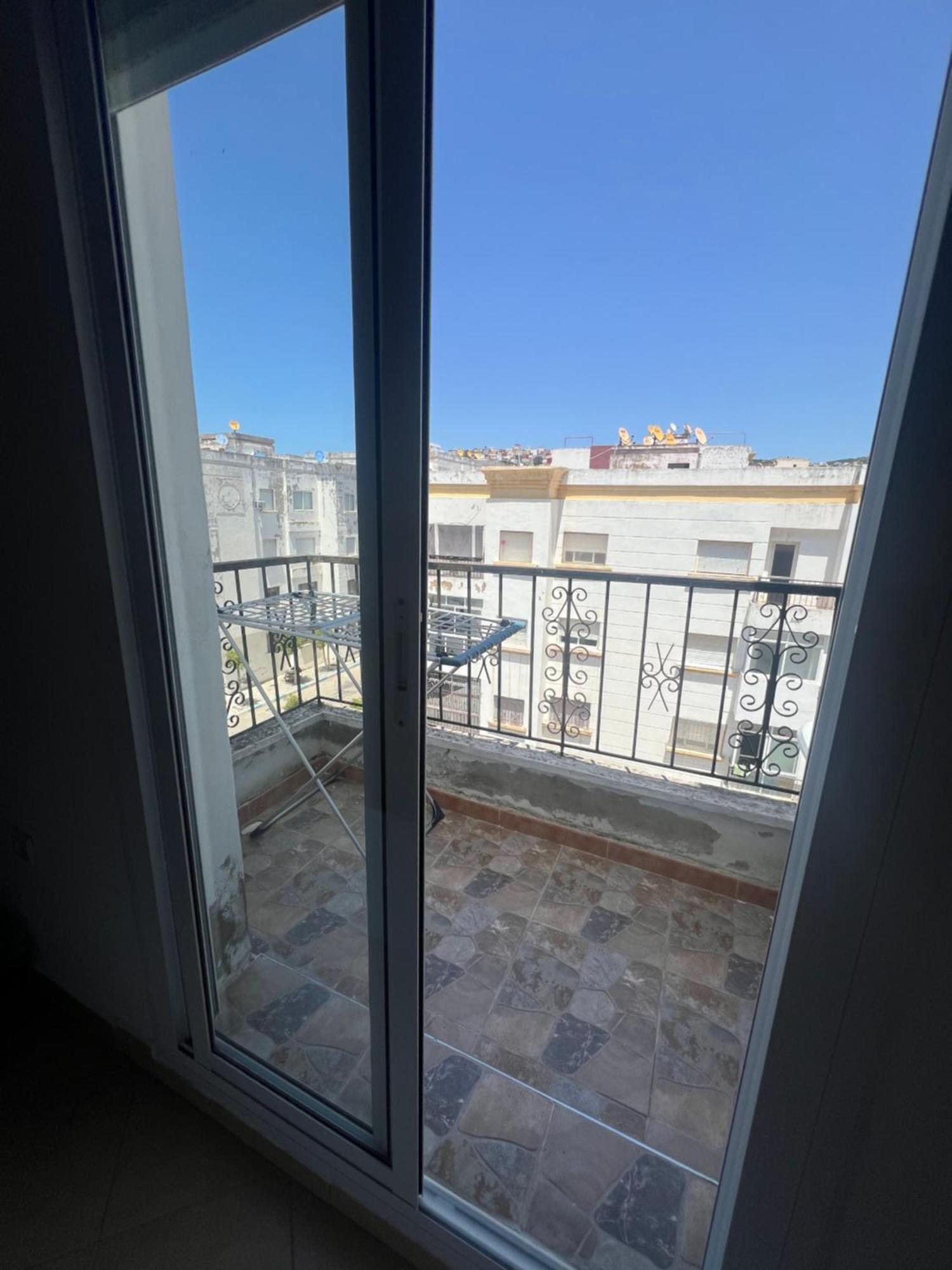Appartement Spacieux & Lumineux Tanger Exterior foto